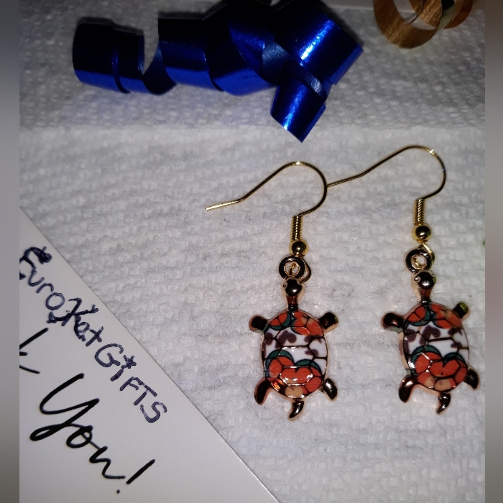 CASUAL SeaTurtle Dangle Earrings Pierced Nautical Beach Vacation Colorful NEW